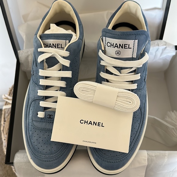 BRAND NEW CHANEL from Paris - Picture 12 of 15